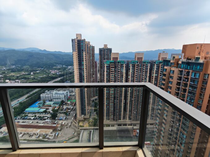 GRAND YOHO 極高層豪宅三房 租35,000！YOHO系列最高端地標可售可租尊尚首選 - 元朗屋網 28YuenLong.com