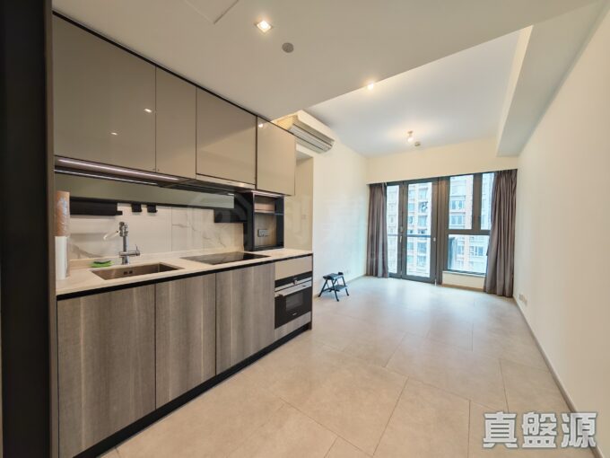 【元朗站頂 THE YOHO HUB 538呎極高層三房】 - 元朗屋網 28YuenLong.com