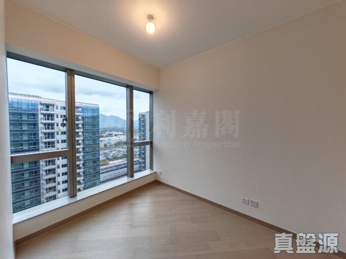 柏瓏出租$3.2萬，千金難買向東北，內園池景 - 元朗屋網 28YuenLong.com